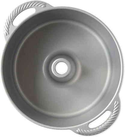 Nordic Ware Classic Cast Pound Cake, Nonstick 10 Inch One Piece Pan - Great for Angel Food, Coffee Cake, 18 Cup - Graphite