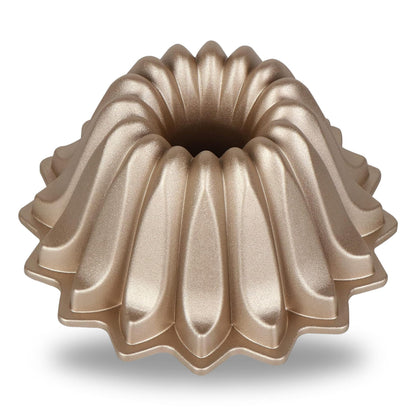 Baker's Secret Nonstick Fluted Cake Pan, Perfect for Fluted Cakes, Die Cast Aluminum Cake Pans, 2 Layers Non-stick Coating For Easy Release, Fluted Cake Pans - (Amour)